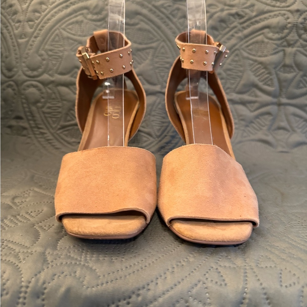 Tan Suede Franco Sarto Sandals with Gold Detail - Size 8M